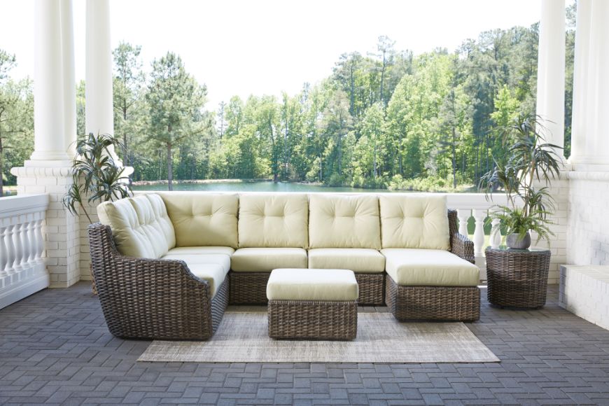 Picture of LARGO ARMLESS SECTIONAL