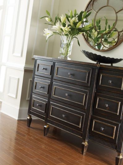 Picture of CLASSIC NINE DRAWER CHEST